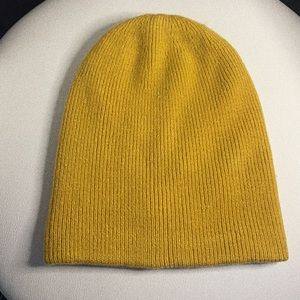 Aritzia Main Character Beanie